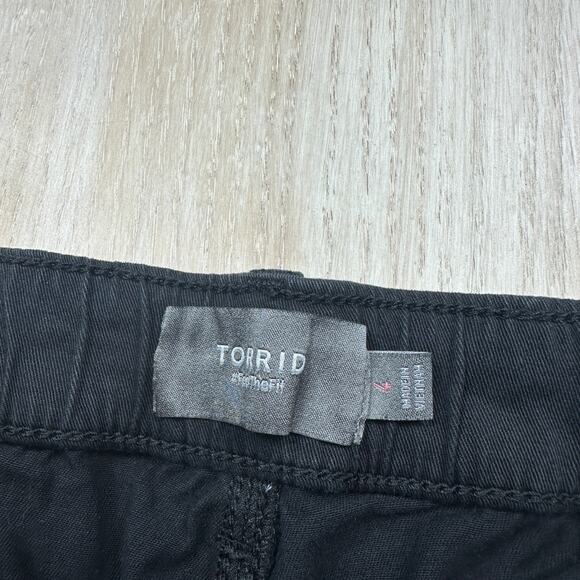 Torrid Black Stretch Casual Shorts 4X Plus Elastic Waist Pockets Tie Front - Picture 8 of 13